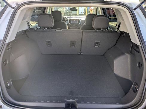 Used 2024 GMC Terrain SLE image 26