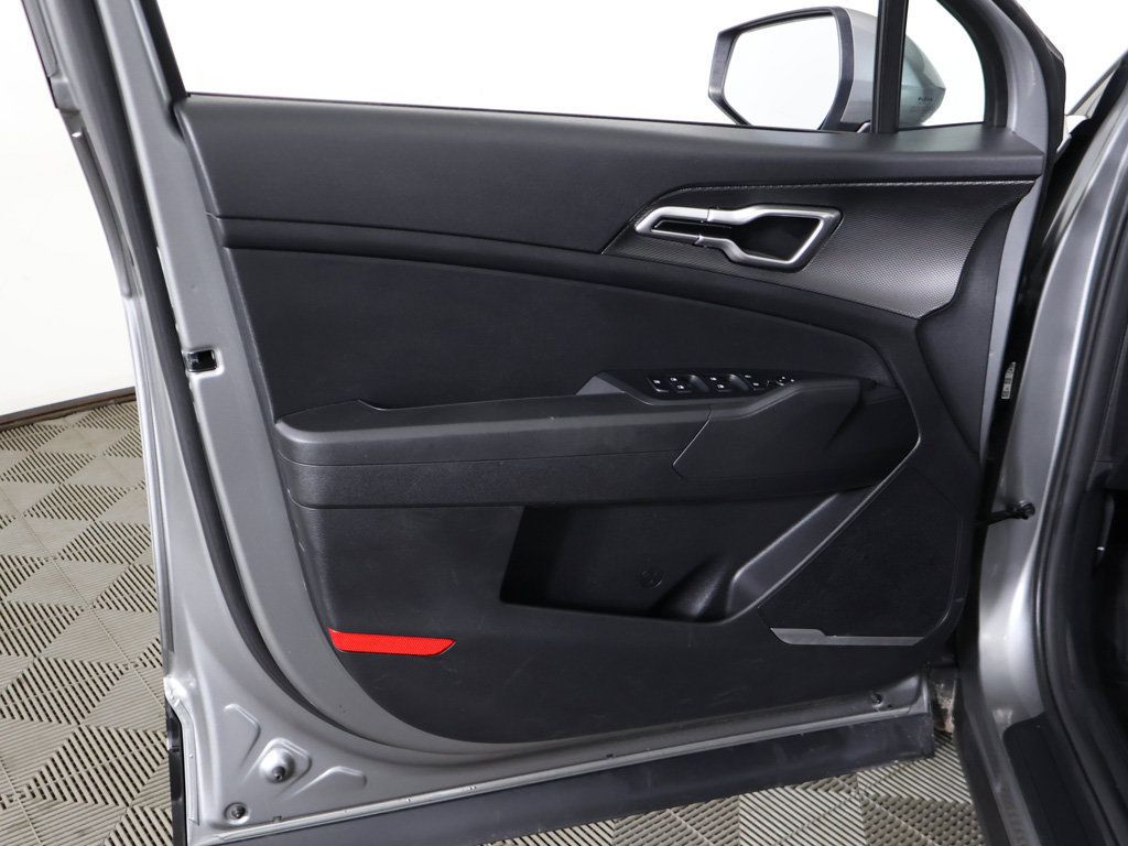 Used 2024 Kia Sportage LX FWD image 20