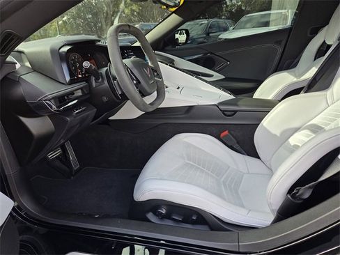 Used 2024 Chevrolet Corvette Stingray Preferred Cpe w/ Z51 Performance Package image 10