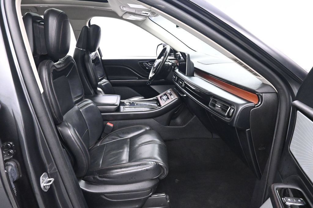 Used 2020 Lincoln Aviator Reserve w/ Equipment Group 202A AWD/4WD image 23