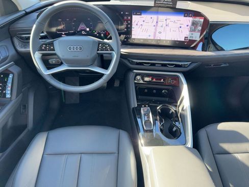 New 2025 Audi Q5 Premium image 27