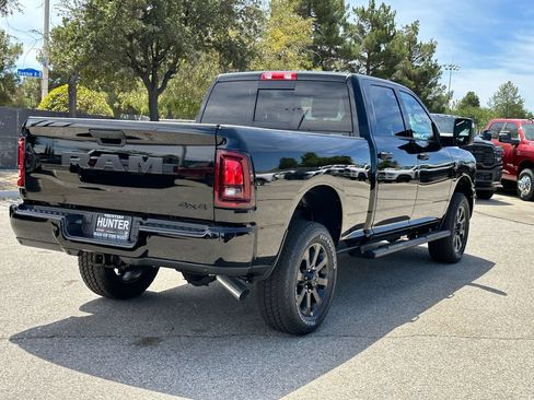 New 2026 RAM 2500 Tradesman AWD/4WD image 7