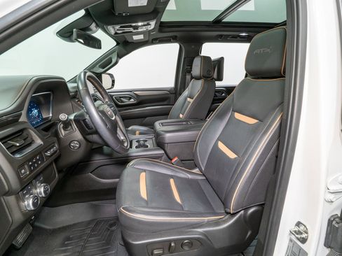 Used 2023 GMC Yukon AT4 w/ Technology Package image 17