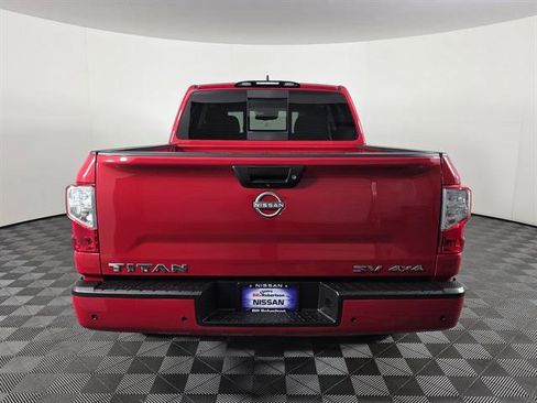 Used 2024 Nissan Titan SV w/ SV Convenience Package image 5