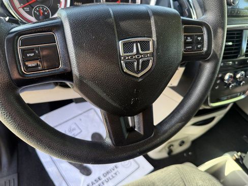 Used 2013 Dodge Grand Caravan SXT FWD image 20