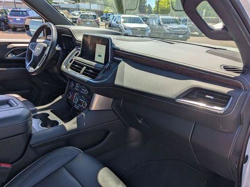 Used 2023 Chevrolet Tahoe Premier w/ Advanced Technology Package AWD/4WD image 40
