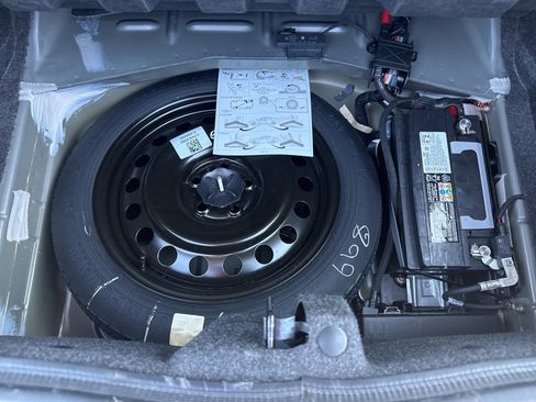 Used 2023 Dodge Challenger R/T w/ Blacktop Package image 22