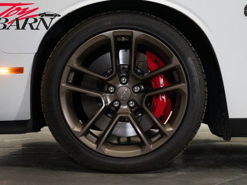 Used 2021 Dodge Challenger SRT Hellcat image 17