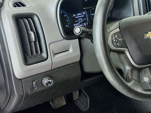 Used 2017 Chevrolet Colorado W/T w/ Custom Special Edition RWD image 11