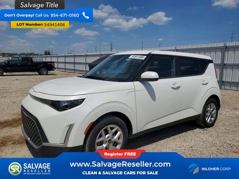 Used 2025 Kia Soul LX w/ LX Technology Package FWD image 1