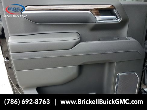 New 2026 GMC Sierra 1500 Elevation image 9