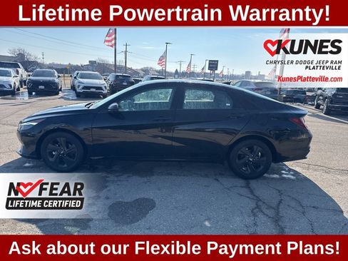 Used 2022 Hyundai Elantra SEL FWD image 6