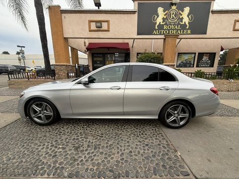 Used 2017 Mercedes-Benz E 300 image 8