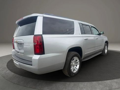 Used 2015 Chevrolet Suburban LT AWD/4WD image 5