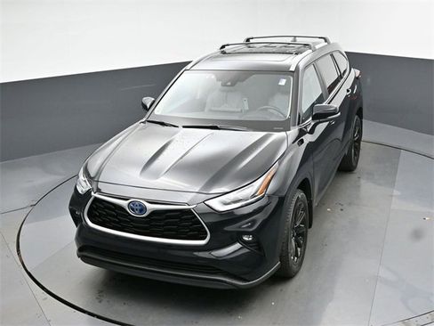 Used 2023 Toyota Highlander Bronze Edition image 43