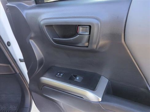 Certified 2022 Toyota Tacoma SR5 w/ Technology Package RWD image 30