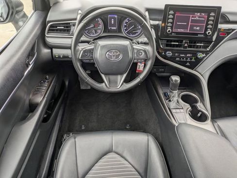 Used 2024 Toyota Camry SE image 12