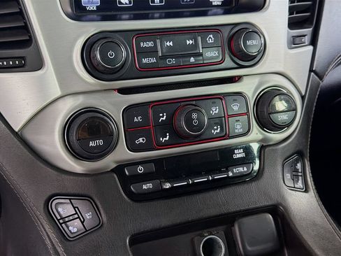 Used 2015 GMC Yukon XL SLT w/ Open Road Package AWD/4WD image 17