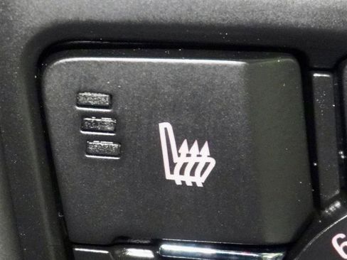 Used 2019 Buick Cascada Premium image 21