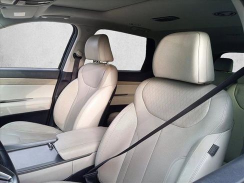 Used 2020 Hyundai Palisade SEL w/ Premium Package FWD image 13