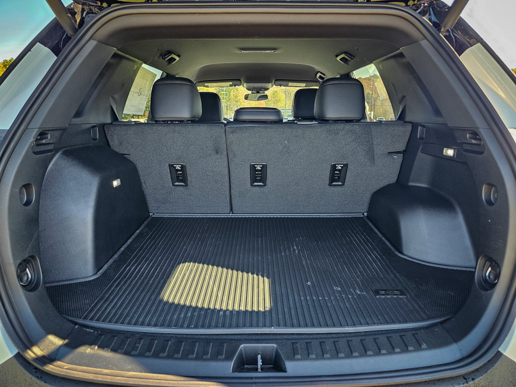 New 2027 GMC Terrain Elevation w/ Elevation Premium Package AWD/4WD image 34