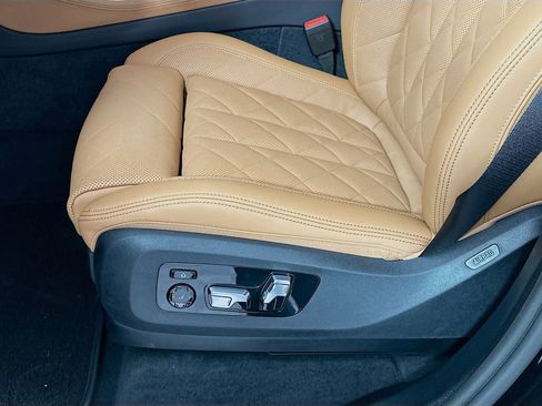 New 2026 BMW X5 xDrive40i w/ Climate Comfort Package image 21