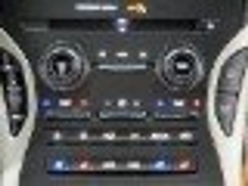 Used 2020 Lincoln Nautilus Reserve w/ Equipment Group 201A image 18