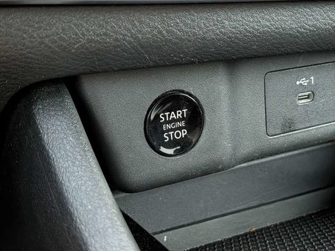 Used 2024 Nissan Rogue S FWD image 25