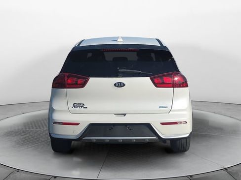 Used 2019 Kia Niro FE FWD image 4
