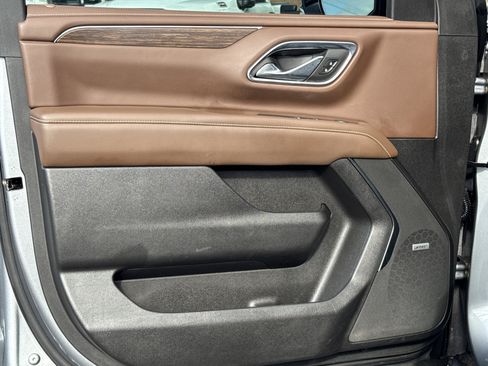 Used 2023 Chevrolet Tahoe High Country image 11
