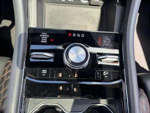 Used 2022 Jeep Grand Cherokee Summit w/ MOPAR Finishing Package AWD/4WD image 30