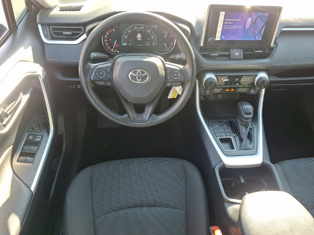 Used 2023 Toyota RAV4 LE AWD/4WD image 12