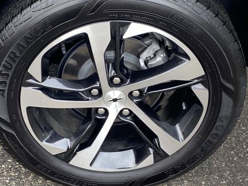 Used 2024 Chevrolet Trax RS w/ Driver Confidence Package image 25