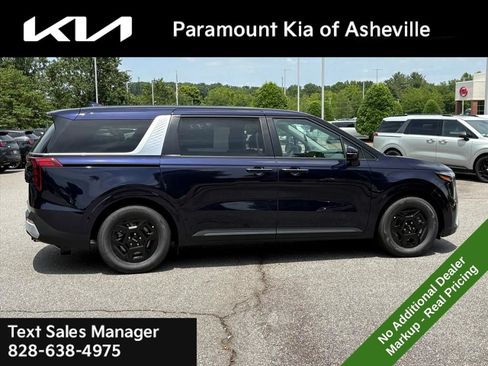 New 2026 Kia Carnival FWD image 6