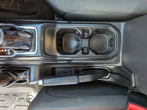 Used 2021 Jeep Gladiator Mojave w/ LED Lighting Group AWD/4WD image 27
