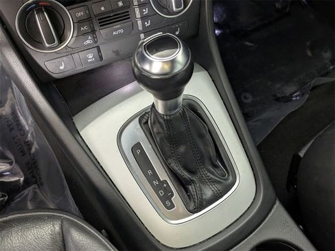 Used 2018 Audi Q3 2.0T Premium image 15