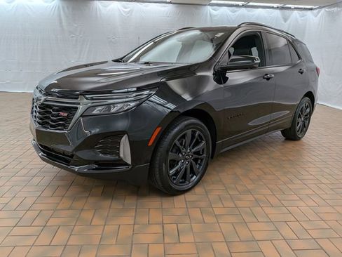 Used 2023 Chevrolet Equinox RS FWD image 3