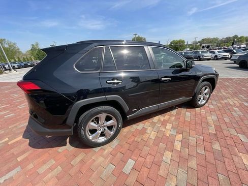 Used 2021 Toyota RAV4 Limited AWD/4WD image 35