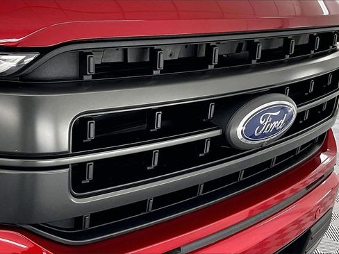 Used 2023 Ford F150 Lariat w/ Equipment Group 502A High image 29