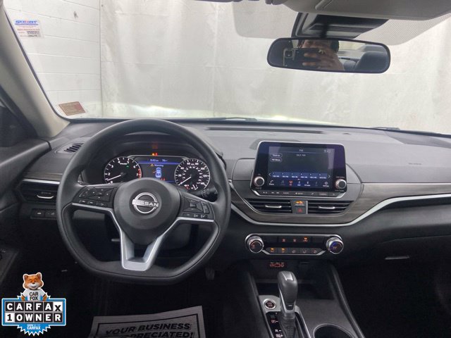 Used 2025 Nissan Altima 2.5 SV FWD image 23