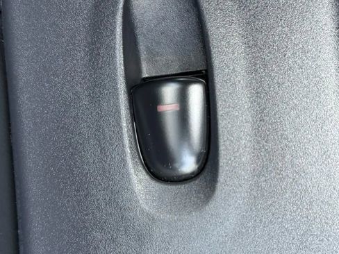 Used 2015 Nissan Pathfinder SL w/ SL Tech Package image 30