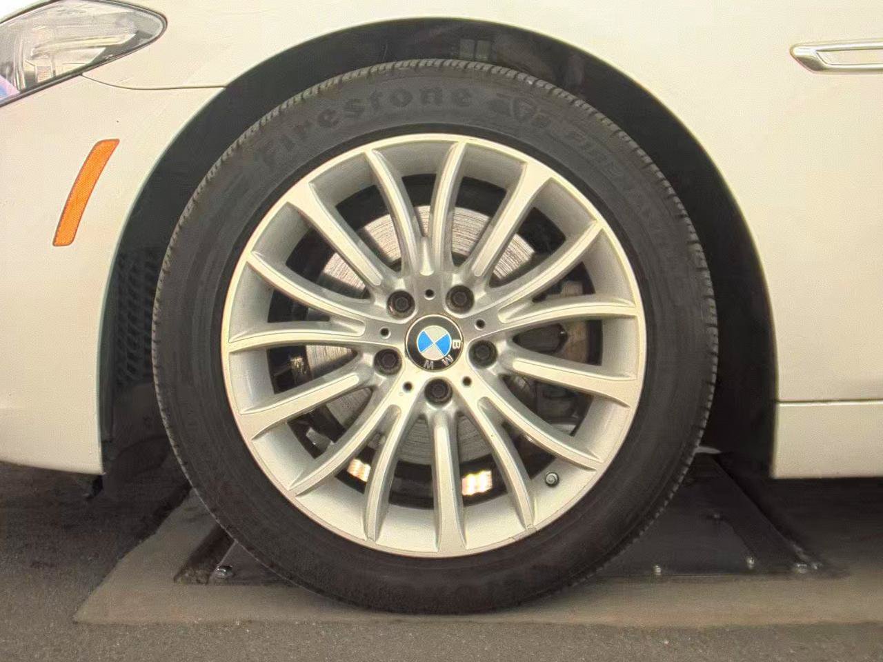 Used 2015 BMW 528i Sedan RWD image 9