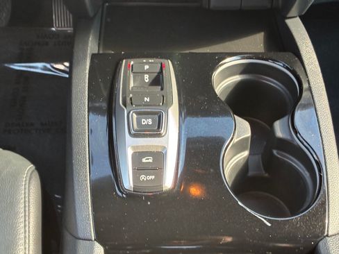 Used 2021 Honda Pilot Touring image 27