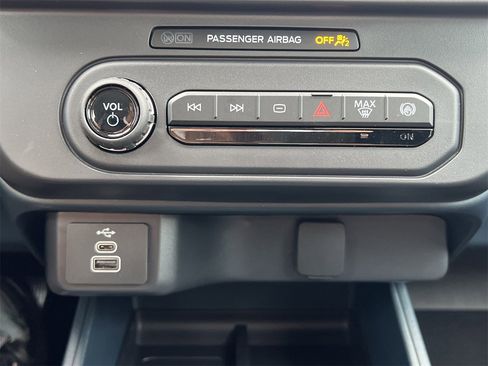 New 2025 Ford Maverick XL w/ 4K Tow Package image 5