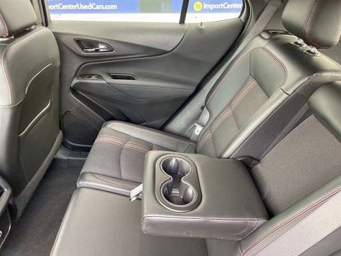 Used 2022 Chevrolet Equinox RS w/ Infotainment Package image 29