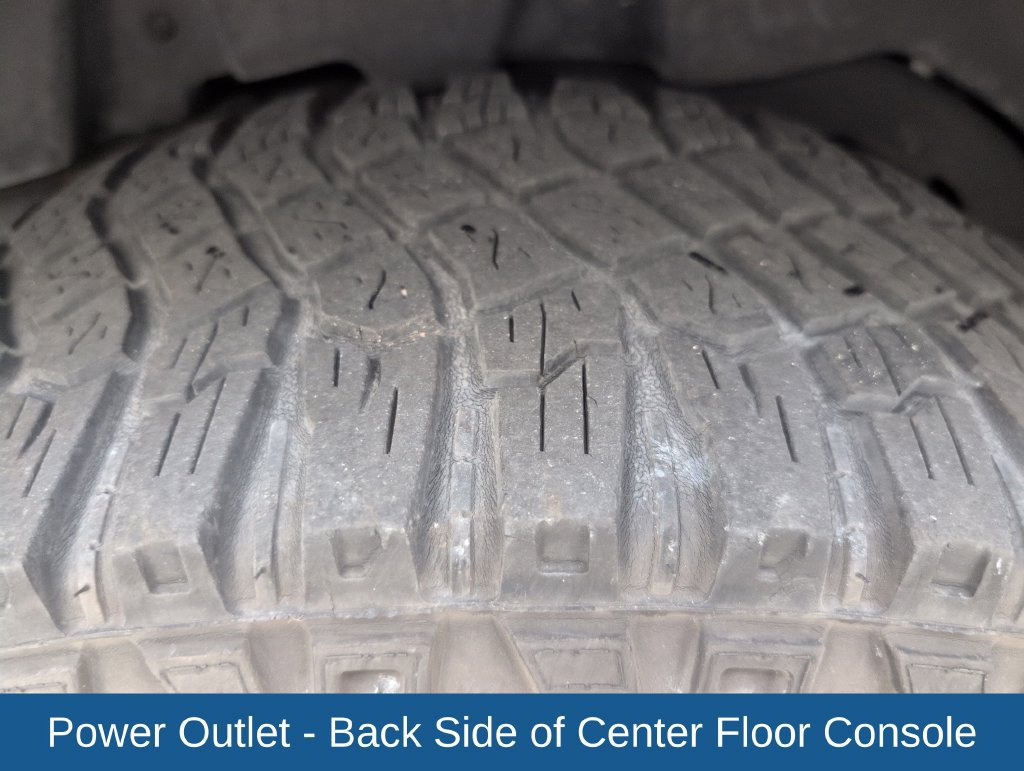 Used 2023 Ford Bronco Big Bend w/ Sasquatch Package AWD/4WD image 19