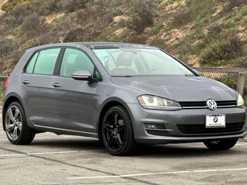 Used 2015 Volkswagen Golf 4-Door image 5