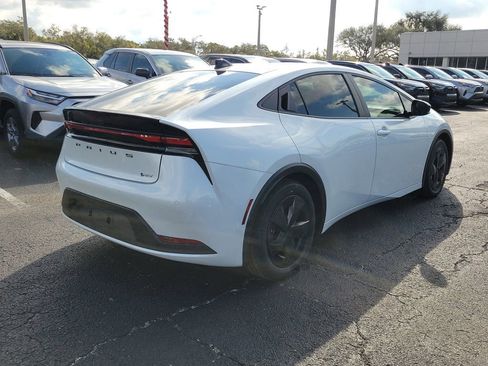 New 2026 Toyota Prius LE image 3