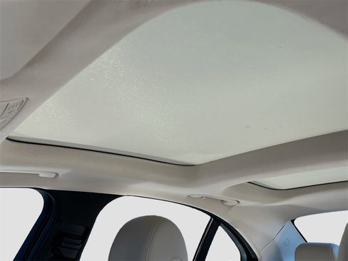 Used 2020 Mercedes-Benz C 300 4MATIC Sedan image 23