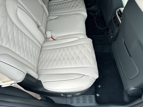 New 2026 Genesis GV80 3.5T e-SC image 15